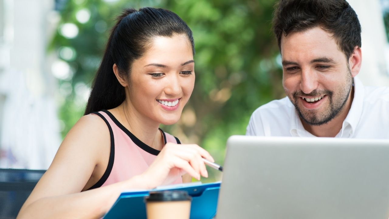 How do you develop a diversity strategy that delivers results